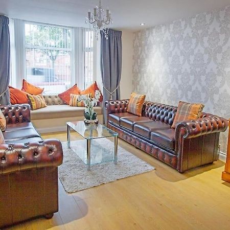 Scarborough Stays - Luxury Townhouse Ideal For Large Groups - Hot Tub Dış mekan fotoğraf