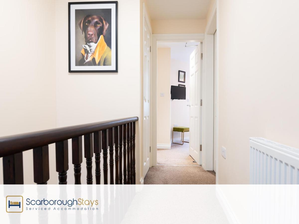 Scarborough Stays - Luxury Townhouse Ideal For Large Groups - Hot Tub Dış mekan fotoğraf